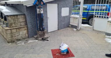 Cruce vandalizată la biserica Sf. Nicolae Vechi din Constanța - 1