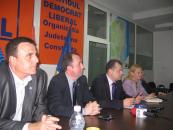 Stire din Politică-Administrație : Parlamentarii PDL de Constanța, de o parte și de alta a remanierii guvernamentale