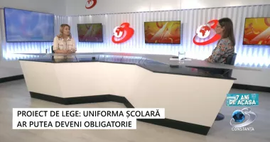 „7 ani de acasă” - Proiect de lege: uniforma școlară ar putea deveni obligatorie