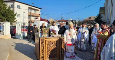 Monument comemorativ ridicat în memoria aromânilor veniți în urmă cu 100 de ani în România - 4