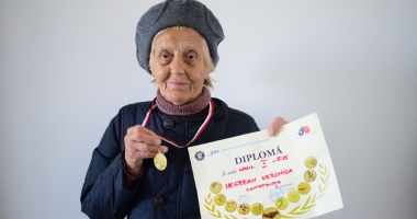 Stire din Social : Octogenara Veronica Negreanu, premiată, din nou, la cros
