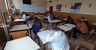 BACALAUREAT 2023. 12 elevi eliminați de la simularea națională a probei scrise la română