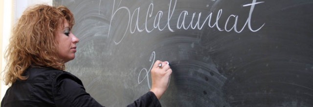 Stire din Cultură-Educație : Bacul s-a picat doar prin absență