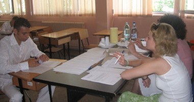 Stire din Cultură-Educație : Cât îi costă Bacalaureatul pe "restanțierii" din anii trecuți