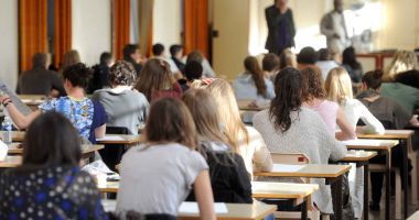 Stire din Cultură-Educație : Peste o mie de elevi constănţeni au susţinut Bacalaureatul de toamnă