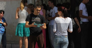 Stire din Cultură-Educație : Încă o probă și s-a terminat cu Bacalaureatul 2012