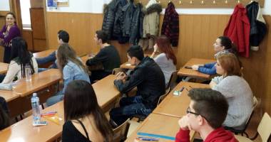 Stire din Cultură-Educație : Simularea Bacalaureatului, faza probei obligatorii  a profilului