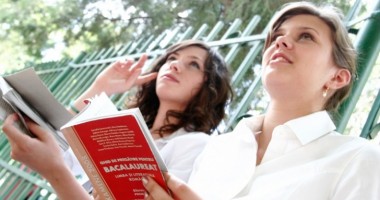 Stire din Cultură-Educație : Pregătire pentru Bacalaureat 2013 în direct la TV