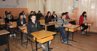 Stire din Cultură-Educație : CONSTANȚA se pregătește pentru UN NOU DEZASTRU la BACALAUREAT. Cine e DE VINĂ?