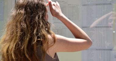 Stire din Cultură-Educație : Gata cu emoțiile! Se afișează rezultatele la "bacalaureatul de toamnă"