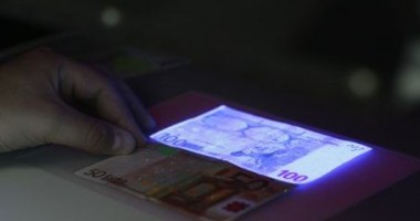 Stire din Actualitate : Captură record: 1 milion de euro în bancnote false