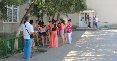 Stire din Cultură-Educație : Bacalaureat 2013/În așteptarea rezultatelor