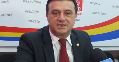 Stire din Economie : Ministrul Economiei: "Avem aur mult. Îl vindem, îl ia Banca Națională, facem inele, ghiuluri"