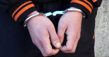 Stire din Eveniment : Băgat după gratii  pentru contrabandă de țigări