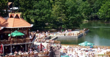 Stire din Diverse : Băile Tușnad și cele 44 de izvoare naturale