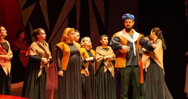 Stire din Cultură-Educație : Constănțenii sunt invitați, din nou, la „Bal mascat”