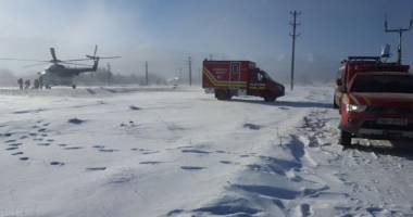 Stire din Eveniment : Toți turiștii blocați la Bâlea Lac au fost evacuați cu elicopterul