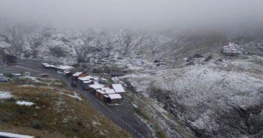 Ninsoare de iunie la Bâlea Lac și pe Transfăgărășan