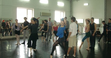 Stire din Cultură-Educație : Dublu spectacol de balet coupe, în premieră la Constanța