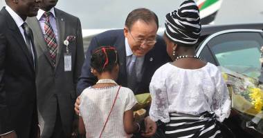 Stire din Actualitate : Ban Ki-moon comemorează atacul comis de Boko Haram împotriva sediului ONU din Abuja