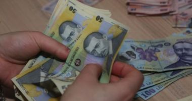 Stire din Actualitate : Tinerii care au împlinit 18 ani vor primi 2.500 de lei, până la vârsta de 26 de ani