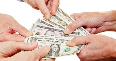 Stire din Economie : Bancherii prevăd o înăsprire a condițiilor de creditare