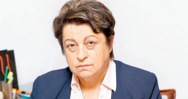Stire din Economie : Bancherul Crina Cosma, din Constanța, vicepreședinte executiv al EximBank