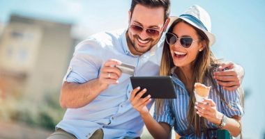 Stire din Social : "Explozie" la bănci! Criza bate la ușă, românii se împrumută pe bandă rulantă!
