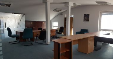 Băncile vând blocuri, pensiuni, spații comerciale, case și apartamente - 2