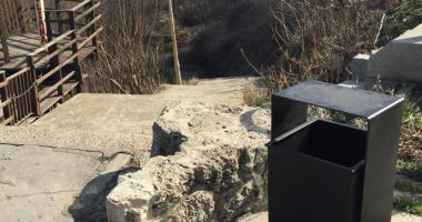 Galerie foto. Bănci și coșuri de gunoi noi, în municipiul Constanța - 3