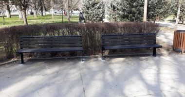 Galerie foto. Bănci și coșuri de gunoi noi, în municipiul Constanța - 4