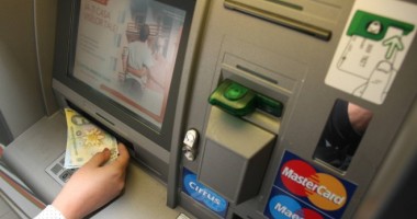 Stire din Eveniment : ATENȚIE! A apărut o nouă metodă de FURT din BANCOMATE