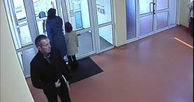 GALERIE FOTO. Hoț din Constanța, prins cu ajutorul camerelor de supraveghere - 2