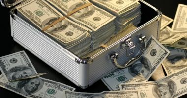 Stire din Actualitate : Oligarhii ruși își ascund averile în Dubai, de frica sancțiunilor