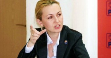 Stire din Politică-Administrație : Stavrositu militează pentru egalitatea de gen în partidele politice