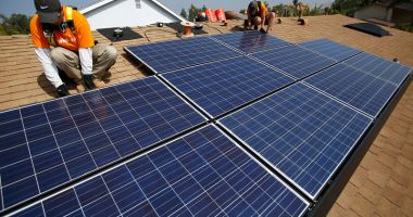 Stire din Social : Bani de la stat pentru achiziționarea și utilizarea surselor de energie regenerabilă