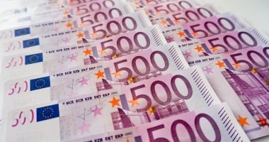 Stire din Economie : România întârzie reformele cu riscul de a pierde miliardele din PNRR