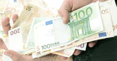 Stire din Economie : Câți bani au plecat în contul FMI, anul acesta