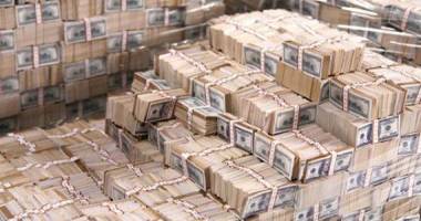 Stire din Economie : Banii recuperați de la corupți, împărțiți bugetarilor