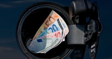 Stire din Economie : Motorina se scumpește din nou, de la 1 ianuarie