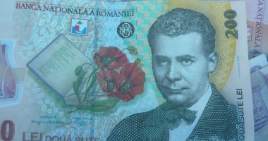 Stire din Economie : Veste bună! Creditele în lei se vor mai ieftini