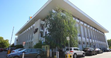 Bani pentru instituţiile publice să devină eficiente energetic
