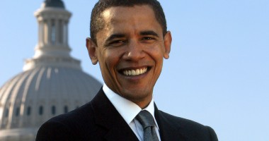 Stire din Actualitate : Obama face glume pe seama certificatului său de naștere