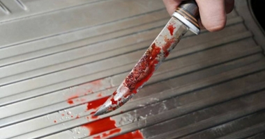 Stire din Eveniment : Bărbat înjunghiat de un om  al străzii, în zona Tomis Nord