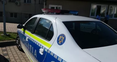 Stire din Eveniment : Un bărbat a fost găsit mort pe o bancă într-o stație de autobuz