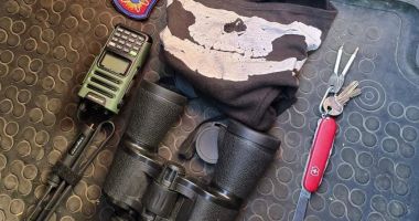 Stire din Eveniment : Arsenalul incredibil găsit în rucsacul unui tânăr, în ziua protestului. „Obiecte inscripționate în limba rusă”
