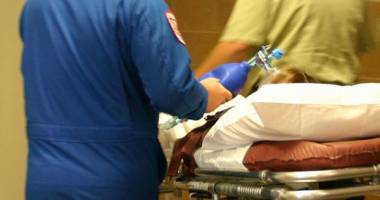 Stire din Eveniment : Bărbat din Agigea, în stare gravă după ce  i-a luat foc centrala