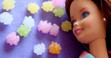 Stire din Diverse : Păpușa BARBIE nu poate exista în realitate. Iată EXPLICAȚIA!