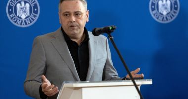 Stire din Economie : Ministrul Agriculturii a găsit cauza creșterii deficitului. "Românii mănâncă prea mult avocado și mozzarella"