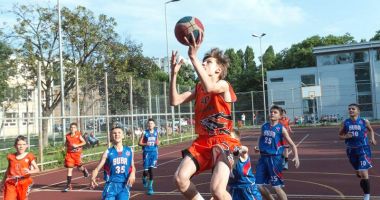 Stire din Sport : Baschetbalist constănțean, convocat  la naționala U15
